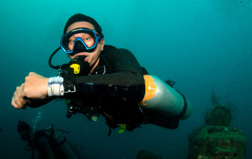 Sidemount Diver